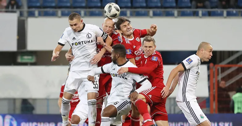 Legia Warszawa: Kisah Klub yang Dibenci, Dihormati, dan Tak Terpisahkan dari Polandia